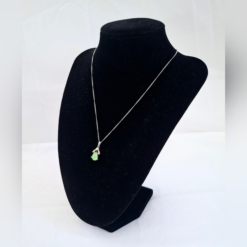 Vintage Trifari Necklace - Picture 4 of 12